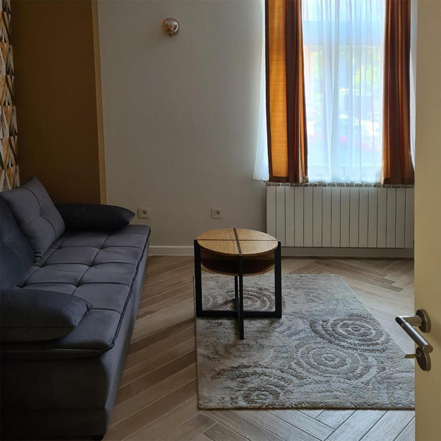 Kondor Apartmani Vrnjačka Banja Kültér fotó